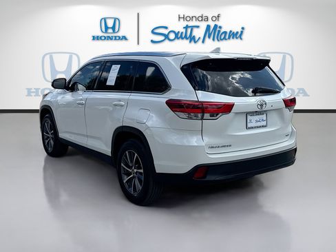 Used 2019 Toyota Highlander XLE image 5