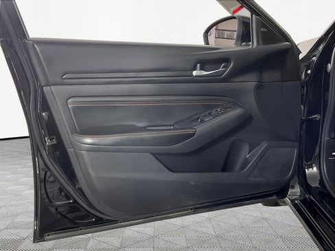 Used 2022 Nissan Altima 2.5 SR w/ Midnight Edition Package FWD image 20
