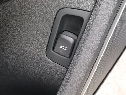 Used 2018 Audi RS 3 w/ Technology Package image 16