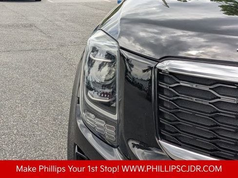 Used 2022 Kia Telluride LX AWD/4WD image 9