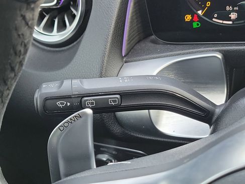 Used 2022 Mercedes-Benz GLB 35 AMG 4MATIC image 31