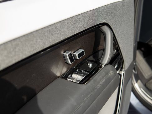 Used 2023 Land Rover Range Rover Sport First Edition image 33