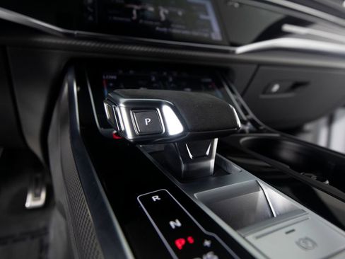 Used 2026 Audi RS Q8 performance AWD/4WD image 25