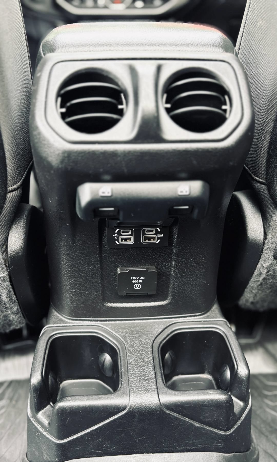 Used 2020 Jeep Gladiator Rubicon w/ LED Lighting Group AWD/4WD image 7