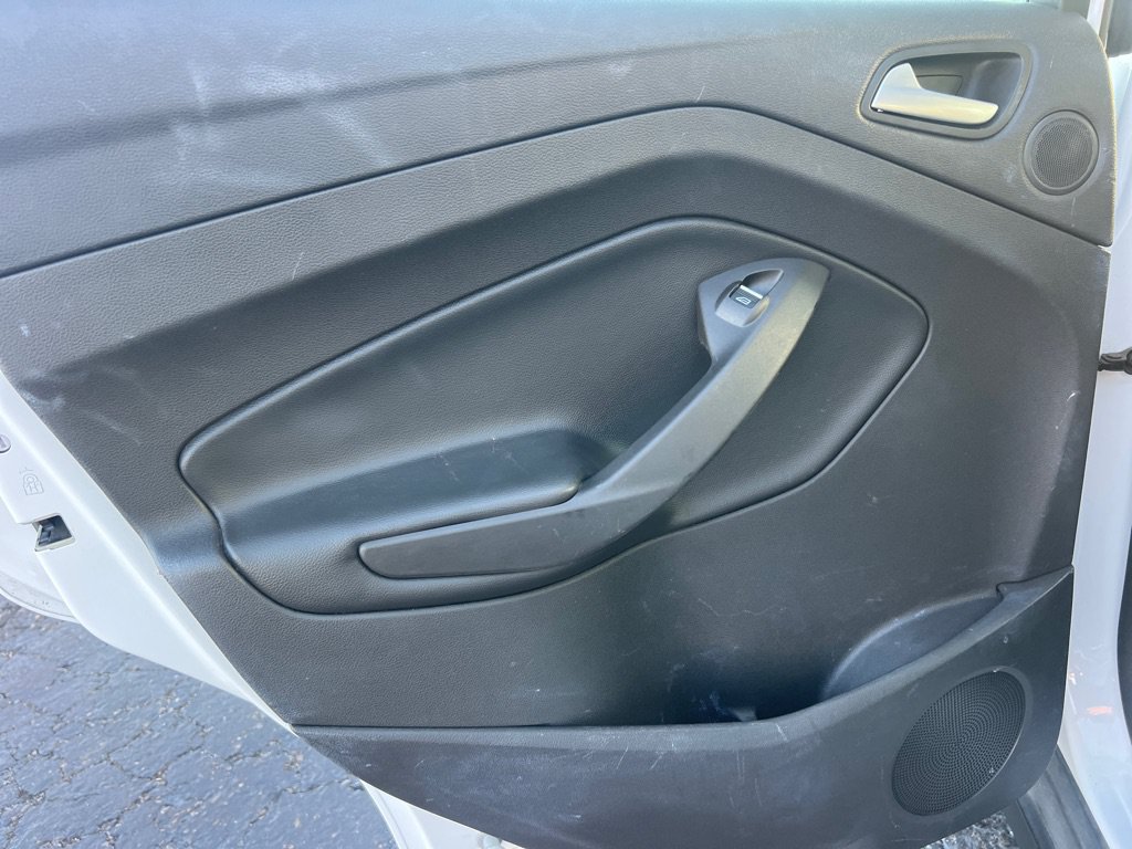 Used 2016 Ford C-MAX SEL w/ Equipment Group 302A FWD image 12