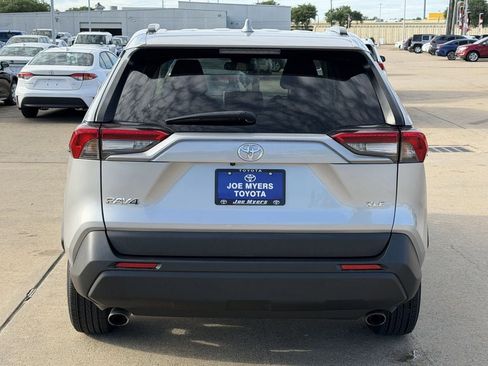 Used 2023 Toyota RAV4 XLE FWD image 8