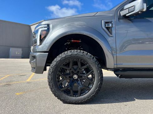 New 2025 Ford F150 Lariat w/ Equipment Group 501A Mid image 17