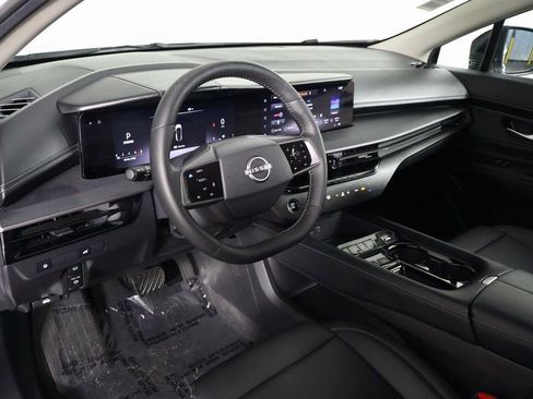 Used 2025 Nissan Murano SV image 7