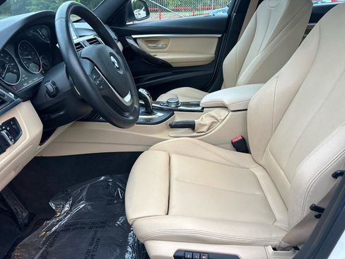 Used 2017 BMW 330i Sedan RWD image 11