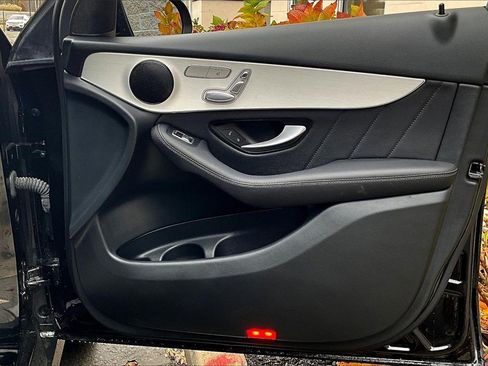 Certified 2022 Mercedes-Benz GLC 300 4MATIC image 19