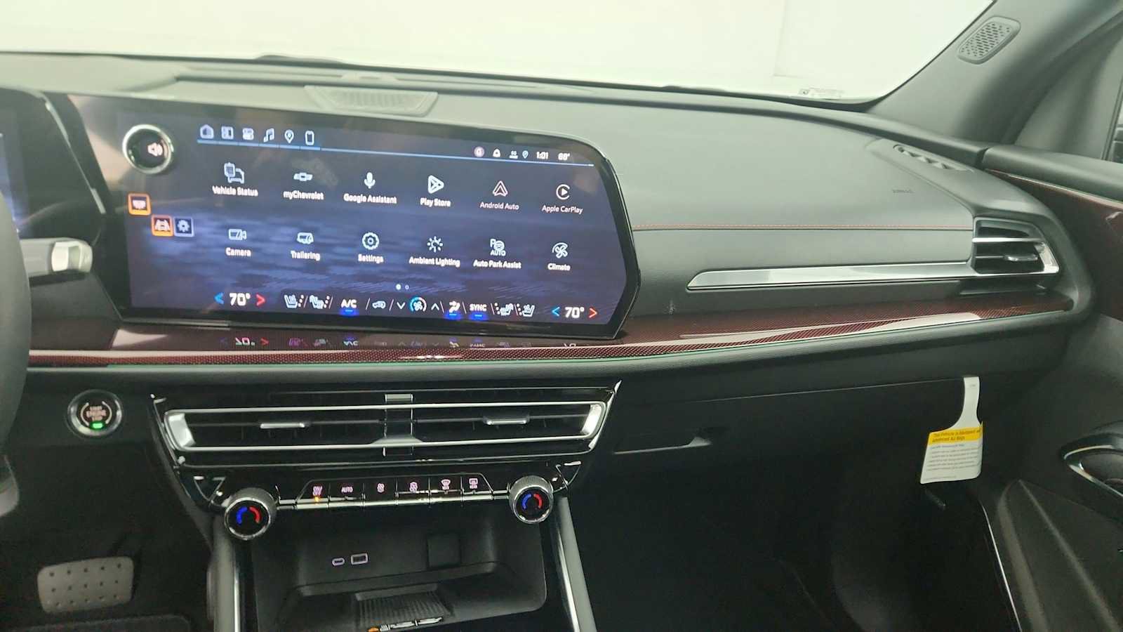 New 2027 Chevrolet Traverse RS FWD image 20
