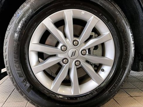 Used 2025 Dodge Durango GT RWD image 32