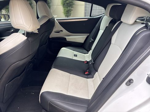 Used 2023 Lexus ES 350 F Sport w/ Accessory Package (Z1) FWD image 21