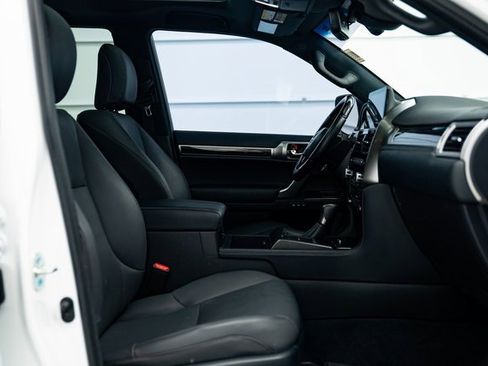 Used 2023 Lexus GX 460 Premium image 37