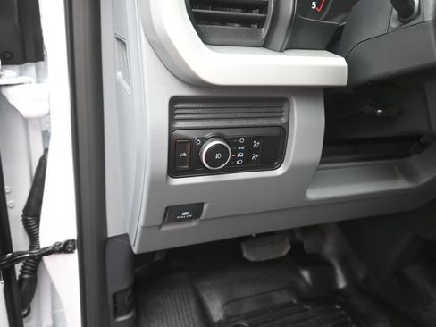 New 2026 Ford F250 XL w/ XL Driver Assist Package AWD/4WD image 13