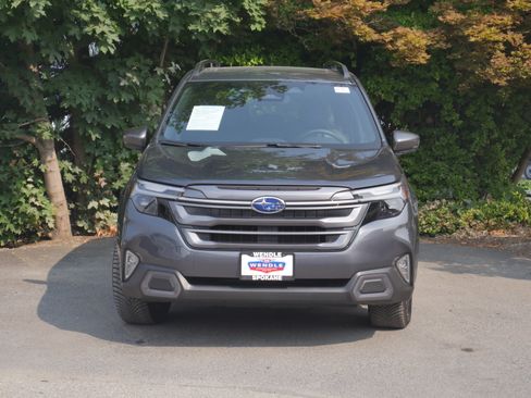 Used 2025 Subaru Forester Limited w/ Popular Package #2 AWD/4WD image 36