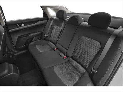 Used 2025 Kia K5 LXS image 9