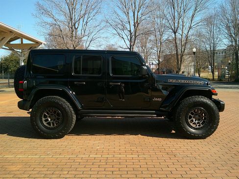 Used 2022 Jeep Wrangler Unlimited Rubicon 392 w/ Xtreme Recon 35" Tire Package image 4