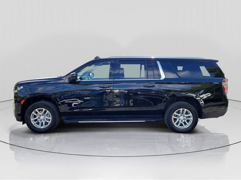 Used 2024 Chevrolet Suburban LT AWD/4WD image 4