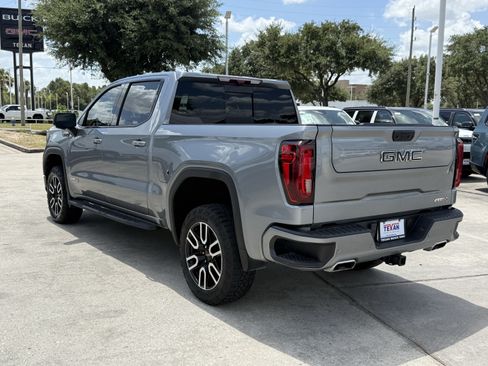 Used 2024 GMC Sierra 1500 AT4 w/ Technology Package AWD/4WD image 7