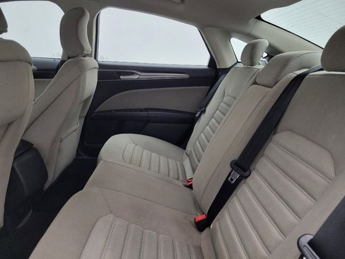 Used 2019 Ford Fusion S FWD image 18