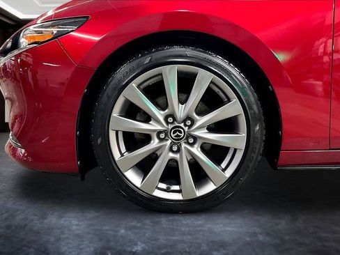 Used 2019 MAZDA MAZDA3 AWD Sedan w/ Preferred Package image 32