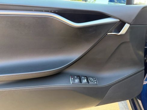 Used 2016 Tesla Model S 70 RWD image 14