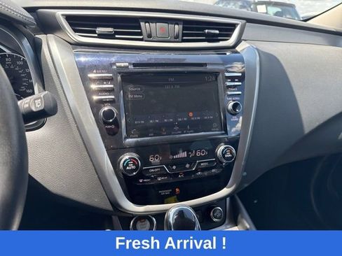 Used 2023 Nissan Murano SV w/ SV Midnight Edition Package FWD image 6