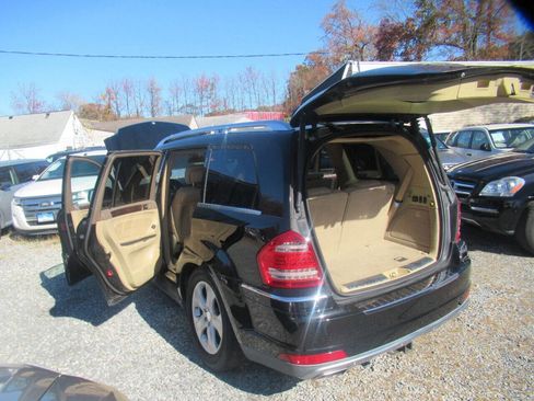 Used 2011 Mercedes-Benz GL 450 4MATIC image 10