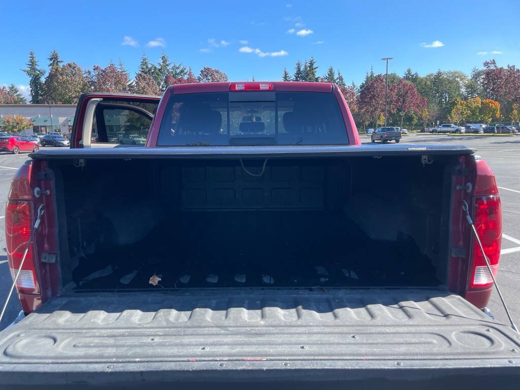 Used 2011 RAM 1500 Classic SLT AWD/4WD image 17