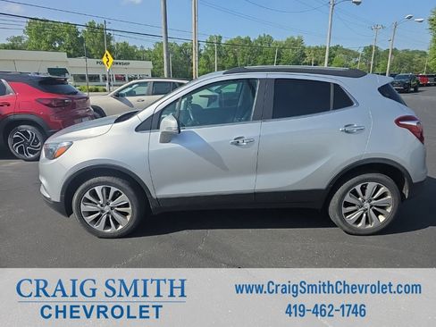 Used 2019 Buick Encore Preferred w/ Safety Package AWD/4WD image 2