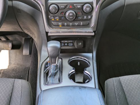 Used 2018 Jeep Grand Cherokee Laredo image 19