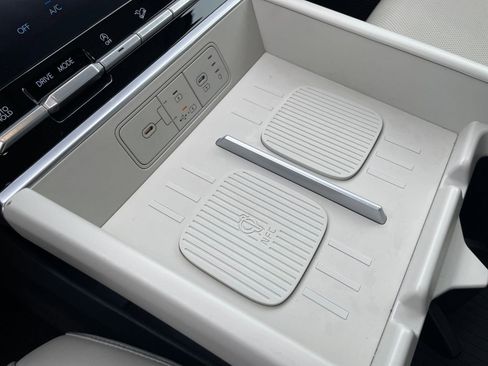 Used 2025 Hyundai Santa Fe SEL image 20