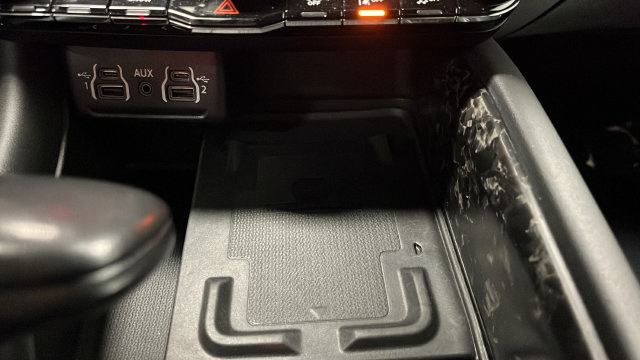 Used 2023 Dodge Durango R/T AWD/4WD image 40