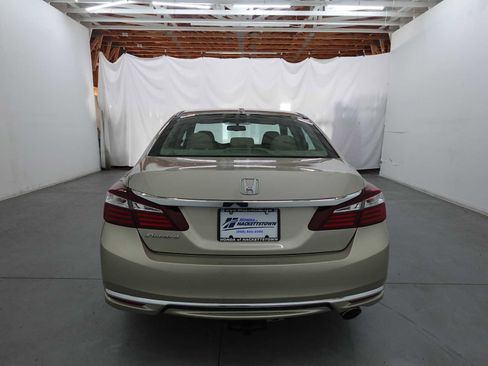 Used 2016 Honda Accord EX-L image 6