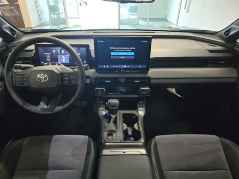 Certified 2026 Toyota RAV4 XSE w/ Panoramic Sun Roof Package AWD/4WD image 9