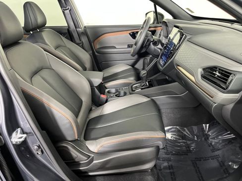 Used 2025 Subaru Forester Sport w/ Popular Package #2 image 17