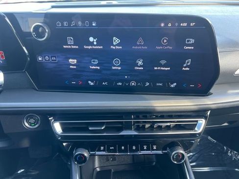 Certified 2025 Chevrolet Traverse LT image 23