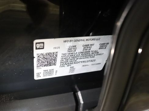 Used 2026 Chevrolet Suburban RST RWD image 63