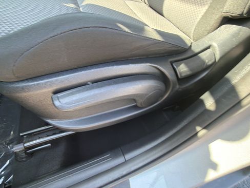 Used 2024 Kia Soul LX w/ Option Group 015 FWD image 32
