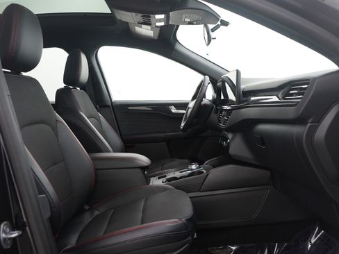 Used 2023 Ford Escape ST-Line w/ Tech Pack #1 image 13