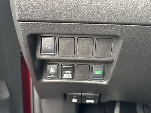 Used 2018 Nissan Rogue Sport SV w/ SV All-Weather Package image 28