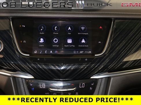 Certified 2025 Cadillac XT6 Premium Luxury FWD image 25