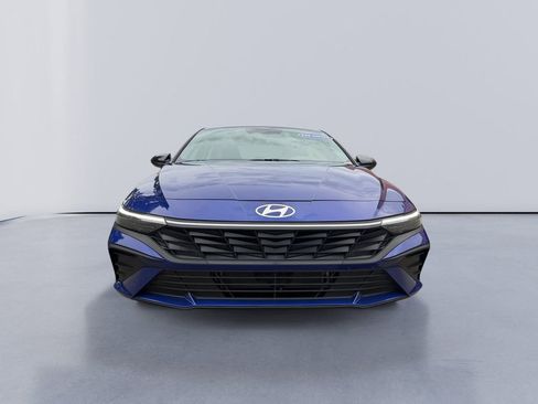 Used 2025 Hyundai Elantra SEL FWD image 8