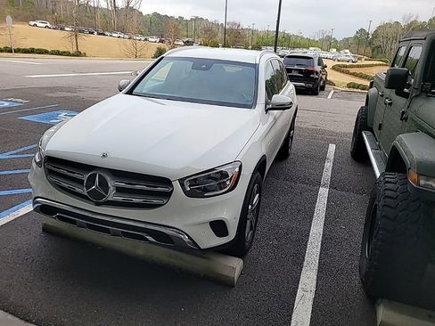 Certified 2022 Mercedes-Benz GLC 300 image 3