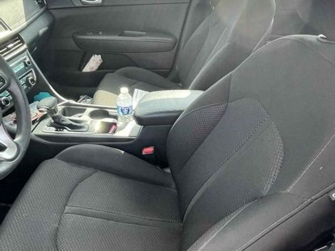 Used 2018 Kia Optima LX image 4