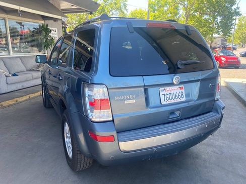 Used 2010 Mercury Mariner Premier FWD image 8