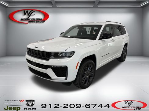 New 2026 Jeep Grand Cherokee L Limited AWD/4WD image 1