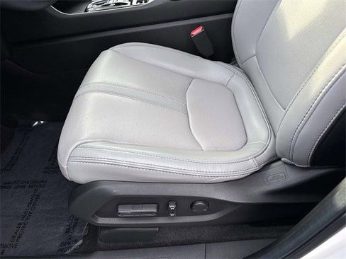 Used 2025 Honda Pilot Touring image 15