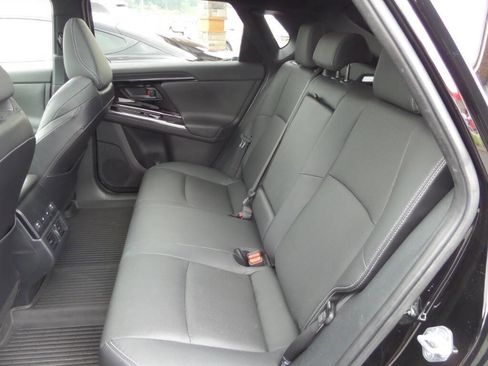 Used 2023 Subaru Solterra AWD image 8